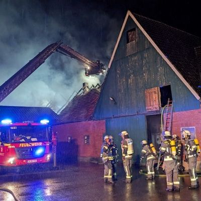 FW-WRN: Scheunenbrand in Werne-Schmintrup
