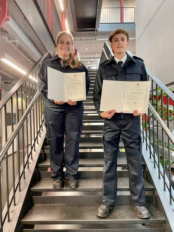 FW Ratingen: Erfolgreicher Abschluss der Notfallsanitäterausbildung