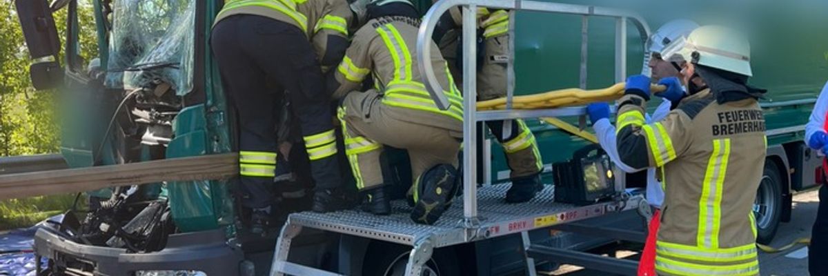 FW Bremerhaven: Verkehrsunfall auf der Autobahn