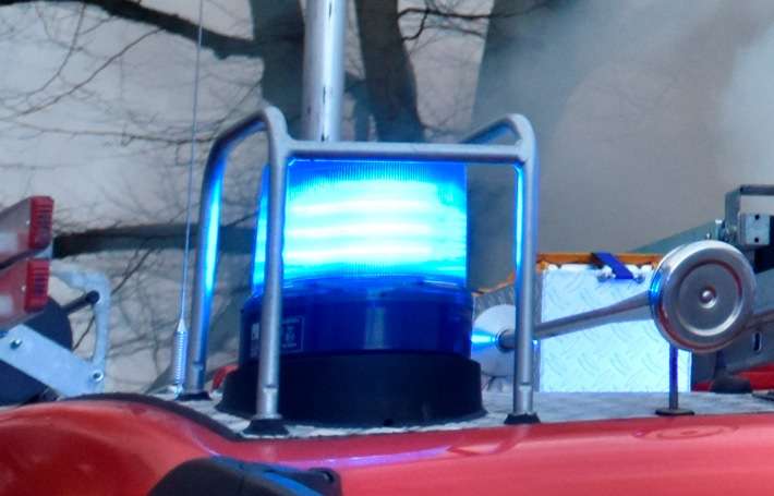 FW-DO: Wohnungsbrand in Dortmund-Dorstfeld - Eine Person aus brennender Wohnung gerettet