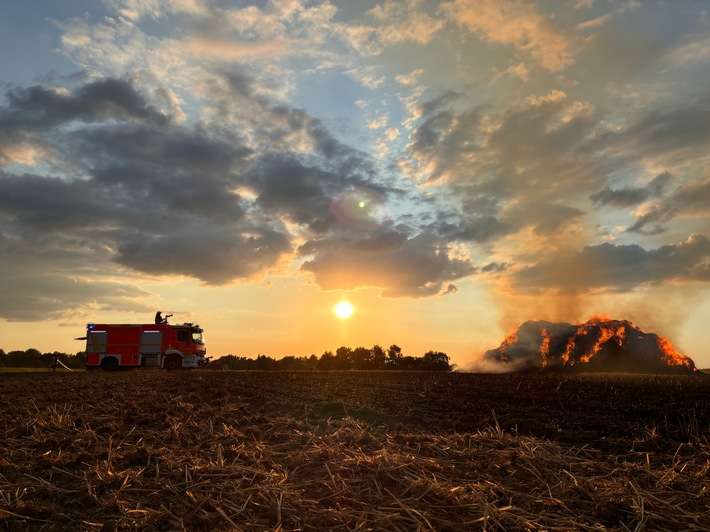 FW-MH: Flächenbrand in Menden-Holthausen