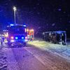 FW Ense: LKW kommt von der Straße ab
