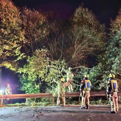 FW Pulheim: Erster Herbststurm bringt Arbeit für die Feuerwehr