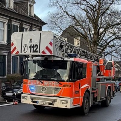 FW-RS: Küchenbrand in Mehrfamilienhaus in der Edelhoffstraße