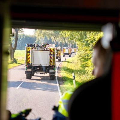 FW-OLL: ++ Korrekturmeldung, weitere Hilfsorganisation nicht erwähnt ++ Kreisfeuerwehrbereitschaft des Landkreises Oldenburg übt erstmals in neuer Struktur im Landkreis Nienburg mit 172 Einsatzkräften.