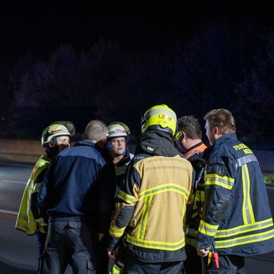 FW-NE: Zur richtigen Zeit am richtigen Ort: Feuerwehr Neuss löscht Lkw-Brand auf der A2 bei Hamm (Westfalen) | Spontane überörtliche Hilfe