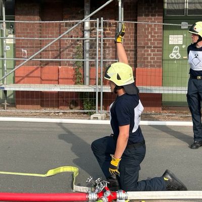 FW Dinslaken: Dinslaken war Gastgeber für den Leistungsnachweis der Floriansjünger des Kreises Wesel