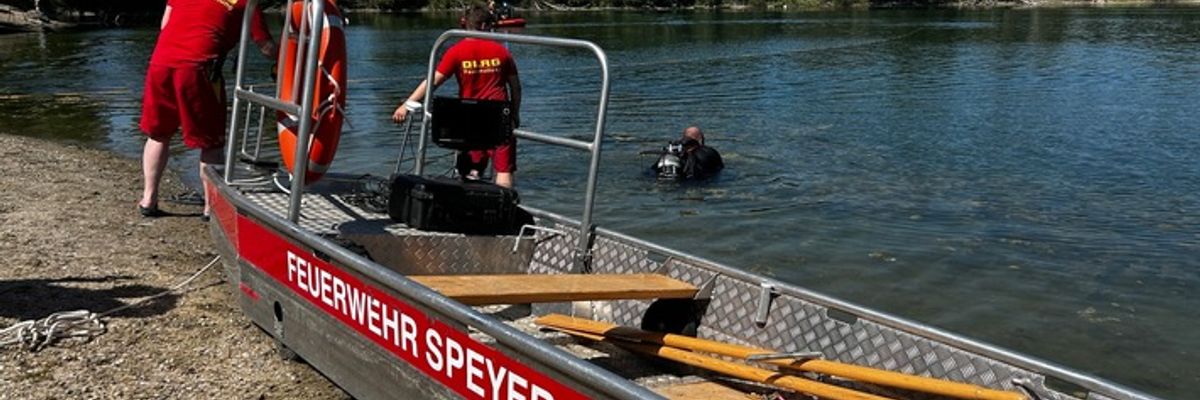 FW Speyer: Badeunfall im Binsfeld - Suche nach vermisster Person nach mehreren Stunden ergebnislos abgebrochen