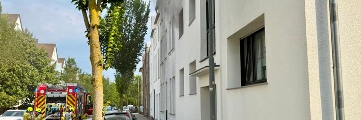 FW Ratingen: Wohnungsbrand auf der Duisburger Straße