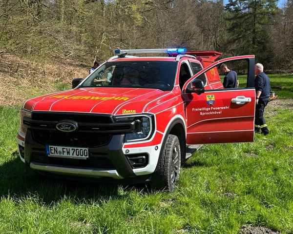 FW-EN: Unfall im Wald - Aufwendige Rettung durch Feuerwehr und Rettungsdienst