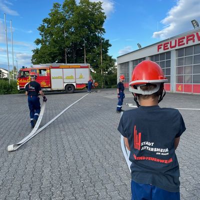 Feuerwehr MTK: 27 Jugendliche legen erfolgreich Jugendflamme Stufe 1 ab