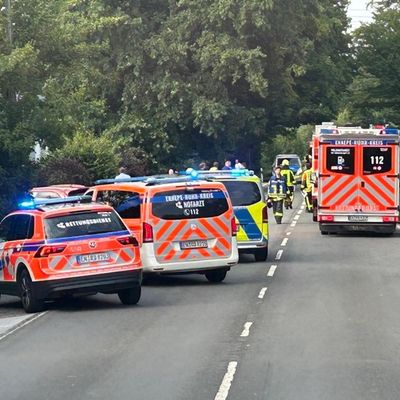 FW-EN: Schwerer Verkehrsunfall, Hattinger Str.