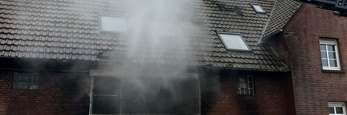 FW-WRN: Großbrand eines landwirtschaftlichen Betriebs in Werne-Ehringhausen