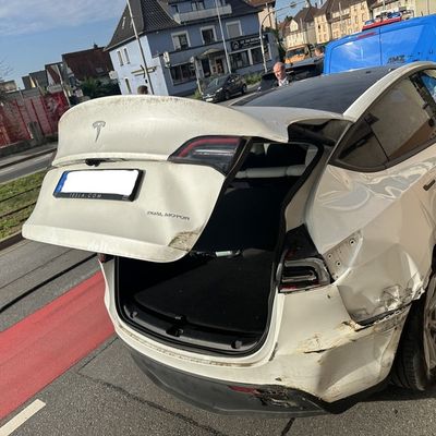 FW Weinheim: Verkehrsunfall mit mehreren PKW auf der Mannheimer Straße