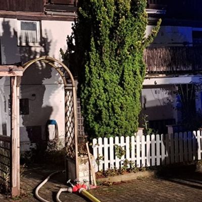 FW-PL: Ortsteil Pasel - Brand in Mehrfamilienhaus