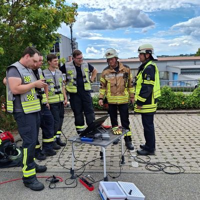 KFV-CW: Leergutautomat in Brand / Einkaufsmarkt evakuiert