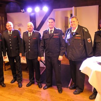 Feuerwehr Kalkar: Kameradschaftsabend der Freiwilligen Feuerwehr Appeldorn im Zeichen von 100 Jahren Gemeinschaft