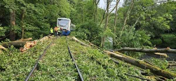 FW Nideggen: Evakuierung einer entgleisten Bahn