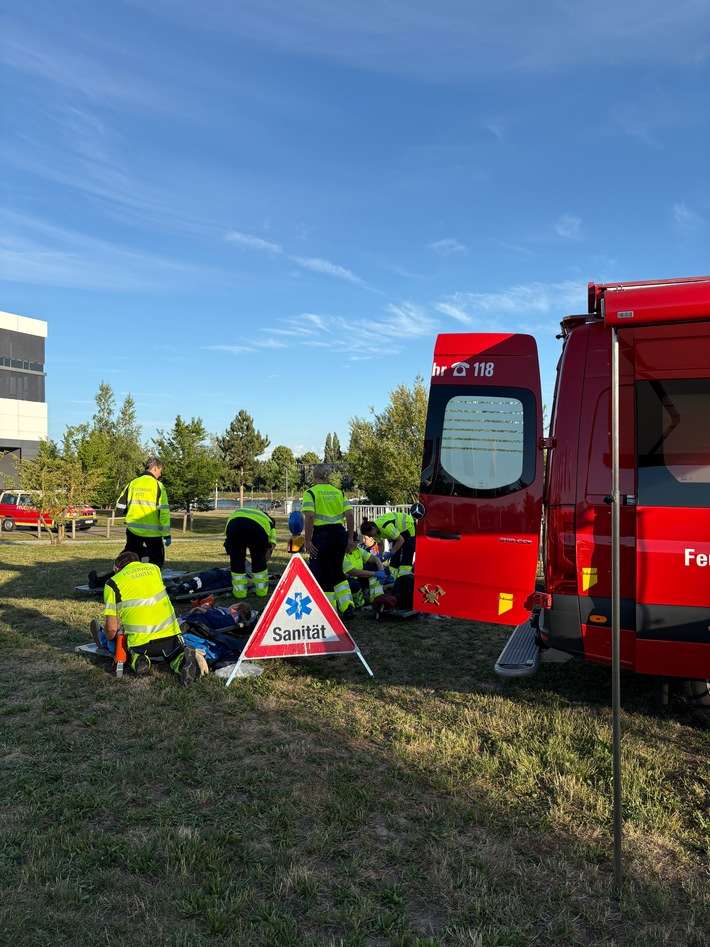 FW Konstanz: Grenzüberschreitende Übung am Bodenseeforum