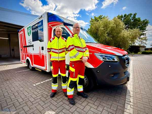 FW Dinslaken: Ein Jahr RTW Voerde 2 - starke Partnerschaft für die Region