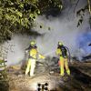 FW Weinheim: Gartenhütte im Gewann Hammelsbrunnen niedergebrannt - Weinheimer Feuerwehr verhindert weitere Ausbreitung