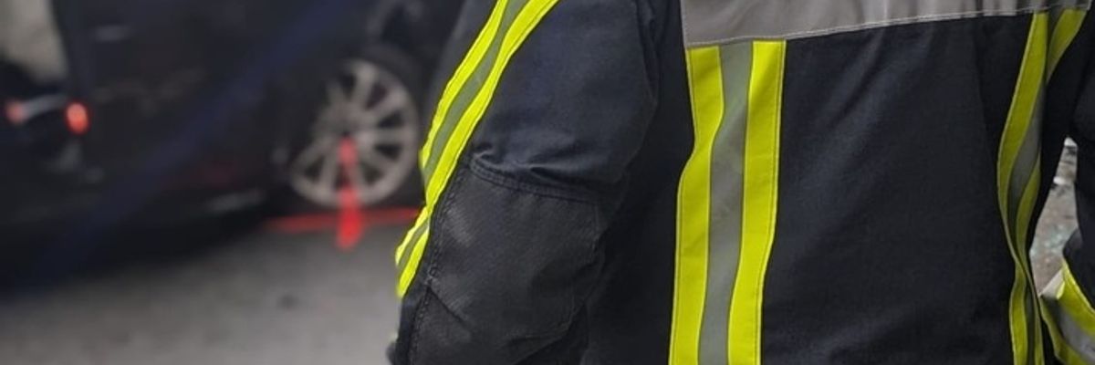 FW Horn-Bad Meinberg: Schwerer Verkehrsunfall mit tödlich verletzter Person