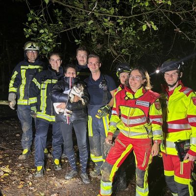 FW-BO: Feuerwehr befreit Hunde aus Fuchsbau