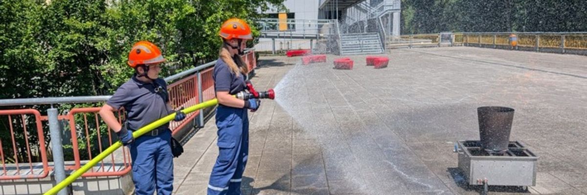 FW-HAAN: Großübung der Jugendfeuerwehren des Kreises Mettmann in Haan